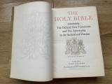 Biblia /Biblie an 1954 , engleza, 2.7 kg., 27.5 cm x 20 cm x 6 cm