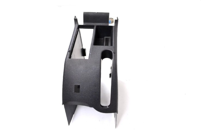 Ornament consola centrală VW SCIROCCO 137, 138 2008 OEM: 1K0863323L 11585654