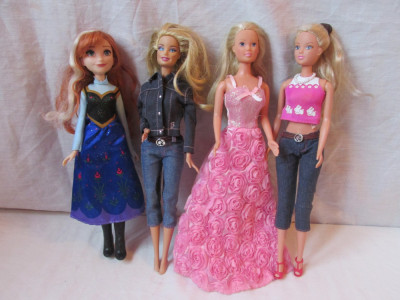 Set 4 papusi Barbie+Papusa Ana-Disney foto
