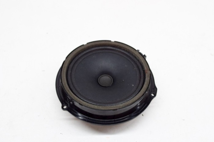 Difuzor ușă st&acirc;nga spate LAND ROVER RANGE ROVER EVOQUE L538 2018 OEM: JJ32-18808-AA 13903622