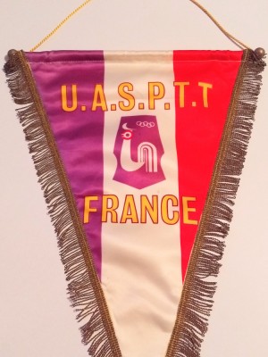 Fanion (vechi) Sportiv - Uniunea Asociatiilor Sportive &amp;quot;UASPTT&amp;quot; FRANTA foto