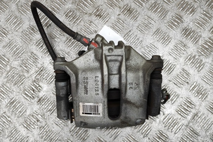Etrier de fr&acirc;nă dreapta față CITRO&Euml;N C3 III SX 2023 OEM: 9805497780,1651756780 23857410
