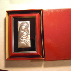 Iconita metalica montata in rama (in cutie de cadou) dim. 5x11cm, rama 13.5x19