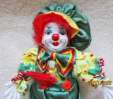 Pierrot Clown Doll,papusa veche cu cap din portelan.Vintage.