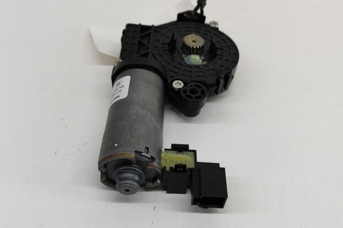 Motor trapa MERCEDES-BENZ GLC X253, C253 2017 OEM: A2539064802,0390200122,402795A | 24483066