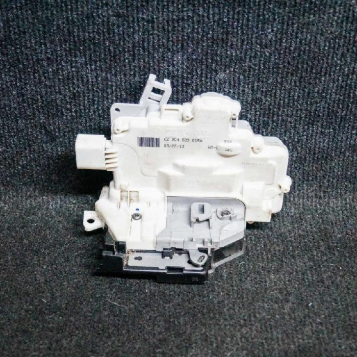 &Icirc;ncuietoare ușă st&acirc;nga spate VW PASSAT B7 362 2012 OEM: 3C4839015A | 2276590