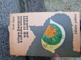 V&acirc;nzătorii de iluzii vintage