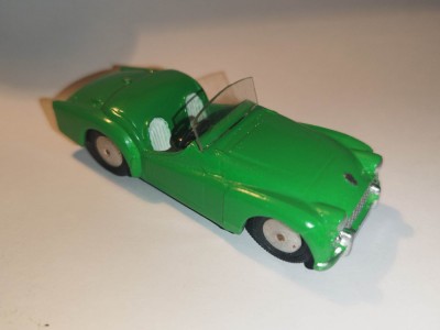 bnk jc Corgi 305 Triumph TR3 foto