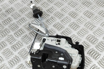 &amp;Icirc;ncuietoare ușă dreapta față AUDI Q5 FY 2021 OEM: 8X2837016B 28601485 foto