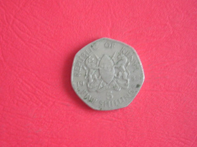 M3 C50 - Moneda foarte veche - Kenya - 5 shillings - 1985 foto