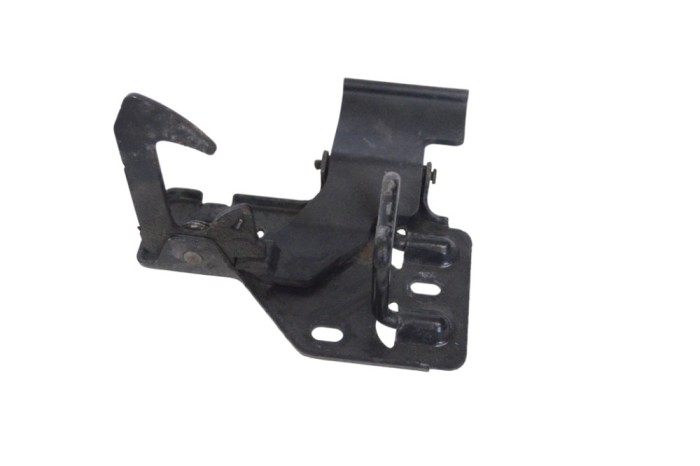 Zăvor de siguranță capota VW TOUAREG 7LA, 7L6, 7L7 2009 OEM: 5Q0823480B 17743379