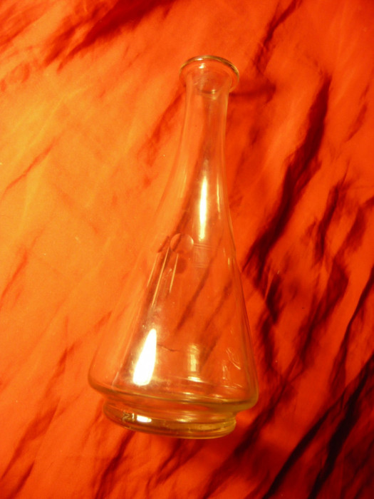 Sticla veche pentru tuica , cca 300g , h=20cm ,D.baza =6,5cm