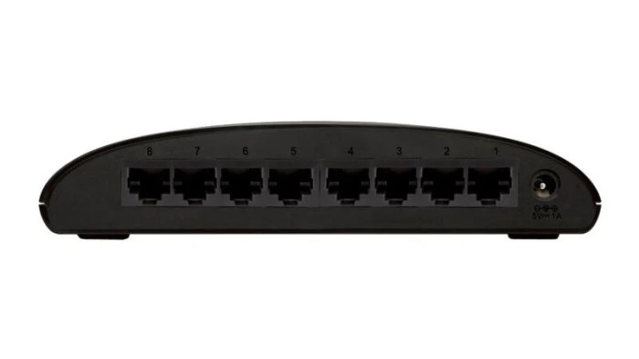 Switch D-Link DES-1008D, 8 port, 10/100 Mbps