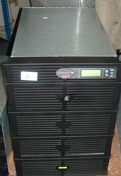 UPS APC SYPF12KI 12000KVA 14U foto