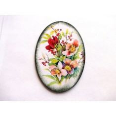 Magnet frigider , magnet oval cu flori roz si rosii 40424