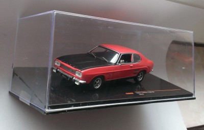 Macheta Ford Capri 1700 GT 1970 - IXO 1/43 foto