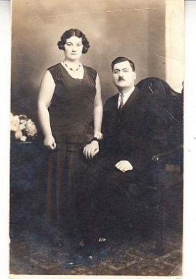 M1 F41 - FOTO - fotografie foarte veche - sot si sotie - anii 1930 foto