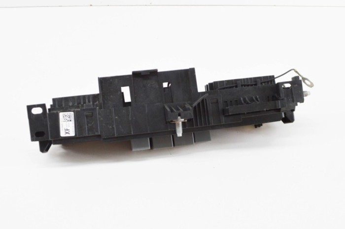 Modul panou de siguranțe TESLA MODEL X 2020 OEM: 1094405-02-F 21053323