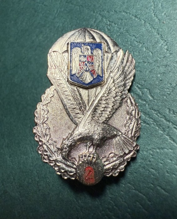 Insigna parasutist militar Cl 2 dupa 1996 primul model plin
