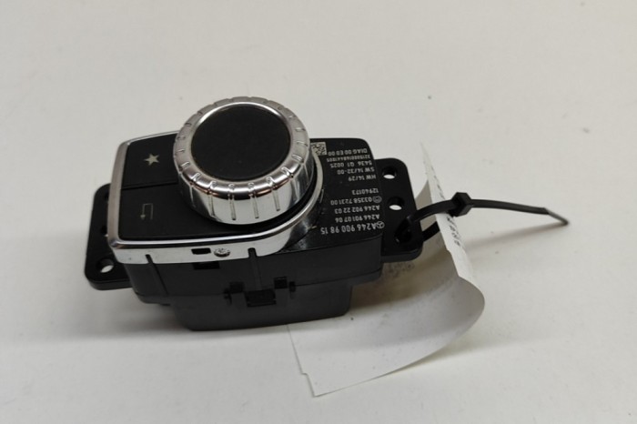 Buton de control navigație MERCEDES-BENZ GLA X156 2015 OEM: A2469009815,A2469010706,A2469022203 22792906