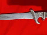 Cutit mare masiv tip banatoare,maner aluminu tip pumnal.cutit vechi perioada comunista
