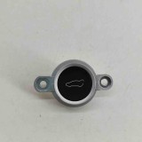 Comutator deschidere haion TESLA MODEL X 2017 OEM: 1042629-00-B | 25804973
