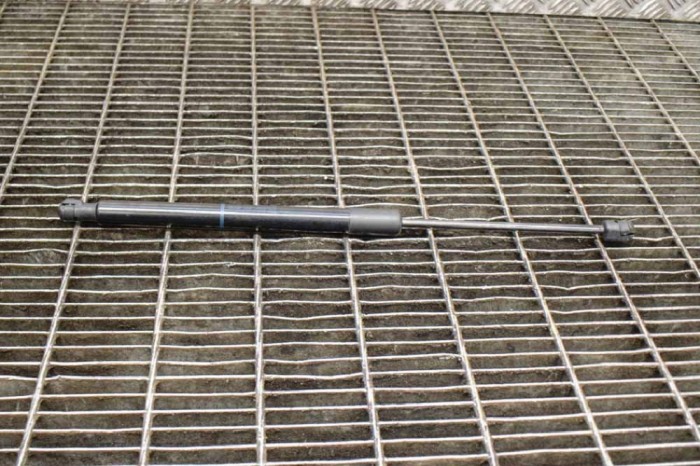 Amortizor haion dreapta AUDI Q3 8U 2014 OEM: 8U0827552B 10874773