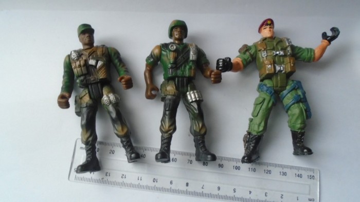 bnk jc Lot figurinde plastic - soldati