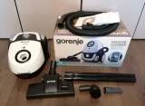 Aspirator cu sac GORENJE Compact XS VCEA11CXWII, 2l, 750W, 78dB, alb-negru