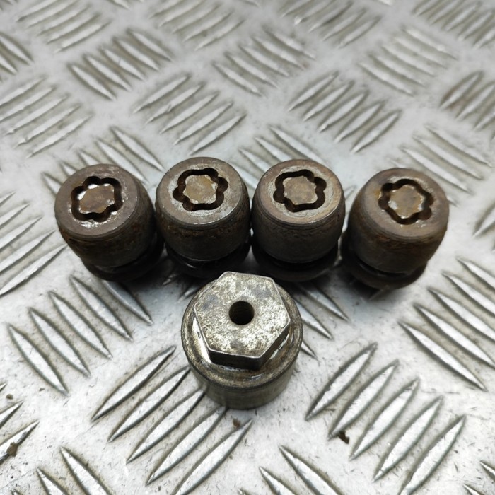 Set prezon antifurt LAND ROVER RANGE ROVER EVOQUE L538 2014 OEM: LR037026,6G92-17A147-DB 32737994