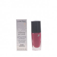 lac de unghii Vernis In Love Lancome foto