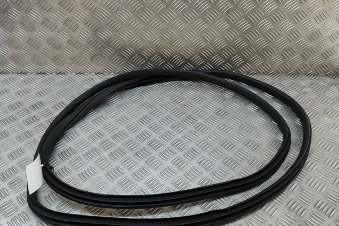 Garnitura ușă st&acirc;nga față HONDA CR-V V RW 2021 OEM: 72315-TME-T01 | 30443366