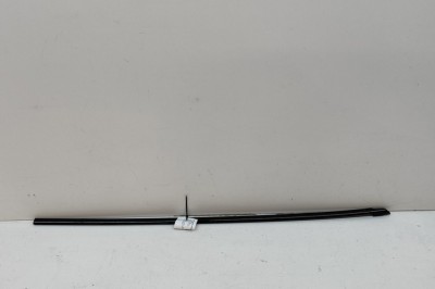 Chedar geam ușă dreapta față PORSCHE Taycan 2022 OEM: 9J1837476B,9J1.837.476.B 25083010 foto