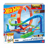 Set masinuta cu pista, Hot Wheels, Action Loop Cyclone, HTK16