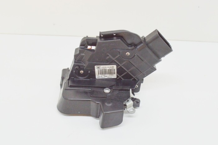 &Icirc;ncuietoare ușă st&acirc;nga față LAND ROVER RANGE ROVER EVOQUE L538 2011 OEM: 8X2A-21812-BE | 11451379