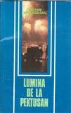 Cumpara ieftin Lumina de la Pektusan - Victor Birladeanu