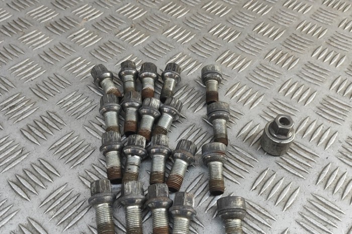 Set prezoane roata SKODA SUPERB III Estate 3V5 2021 OEM: WHT001812,5J0698139 | 31891398