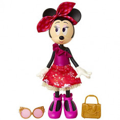 Papusa Minnie Mouse Oh So Chic foto