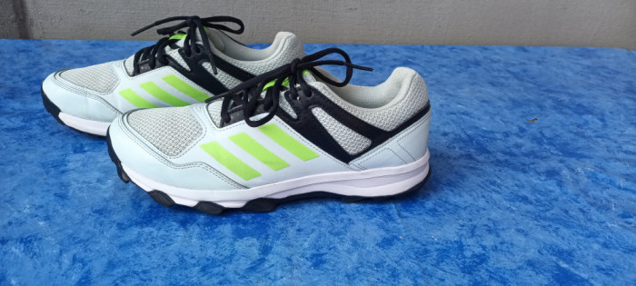 Adidas Nou | pantofi sport | mar. 40 | 26 cm