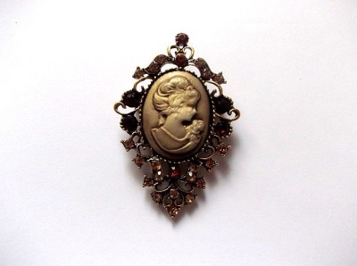 brose camee cu strasuri 46277 foto