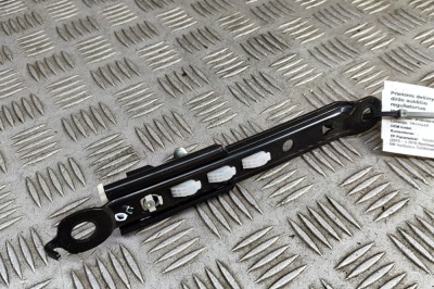 Reglaj &amp;icirc;nălțime centura dreapta față TOYOTA PRIUS _W5_ 2016 OEM: 73200-12070,7320012070 | 30807475 foto