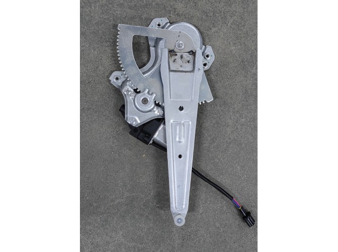 Macara geam cu motoras usa spate SUZUKI SWIFT (SG), 03.2005-09.2010, cu 2 pini, partea stanga,