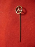 Insigna veche Reclama Auto- Mercedes , d=1cm , metal