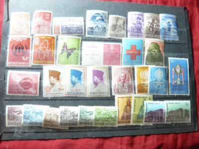 Lot 33 Timbre Indonezia anii &amp;#039;50-&amp;#039;60 , nestampilate foto