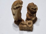 Trei mini sculpturi Sfanta Familie cu Pruncul