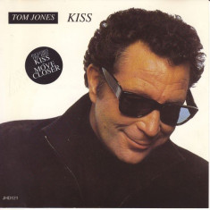 CD Tom Jones – Kiss (NM)
