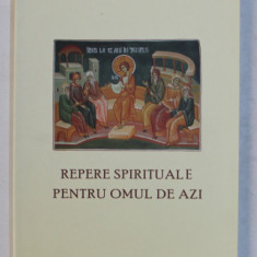 REPERE SPIRITUALE PENTRU OMUL DE AZI de OLIVIER CLEMENT , 2011 , PREZINTA HALOURI DE APA SI PETE PE BLOCUL DE FILE