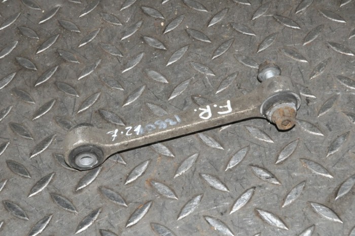 Bieleta stabilizatoare dreapta față AUDI A5 8T3 2014 OEM: 4H0411317C 11728885
