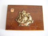QW11 5 - Placheta - tematica marina - simbol corabie - inscriptia LOBAU, Europa