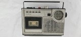 RADIOCASETOFON SANYO M 2402 -2LE , DEFECT . CITITI DESCRIEREA VA ROG FRUMOS .